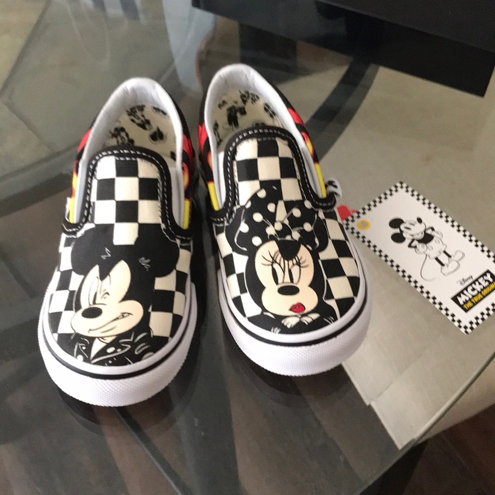 NWT Disney vans toddler size 5